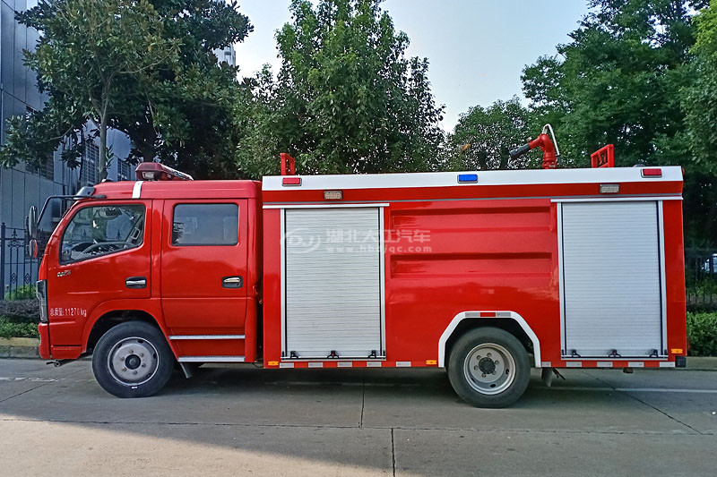 东风凯普特5吨水罐消防车(图2)